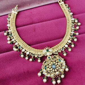 Pacchi Short Neckalce