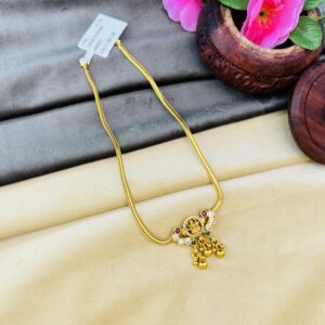 CHAIN PENDANT