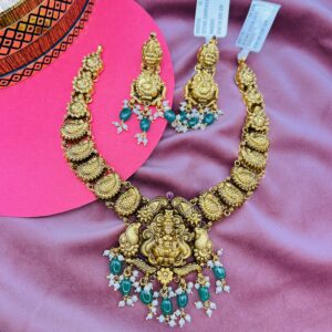 Nakshi Necklace with Earrings