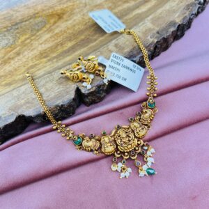 NAKSHI NECKLACE WITH EARRINGS