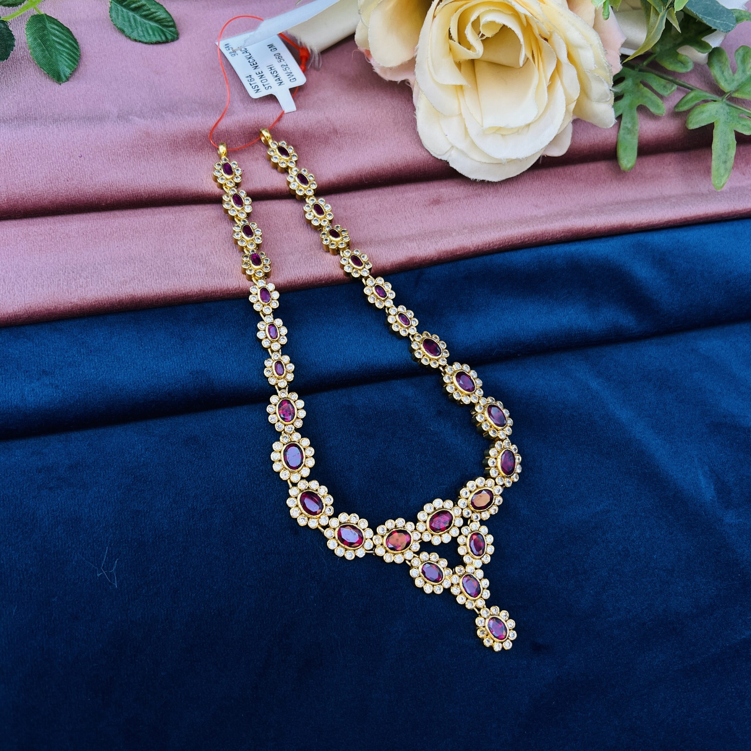 STONE NECKLACE