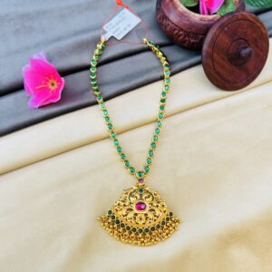 STONE NECKLACE