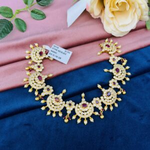 STONE NECKLACE