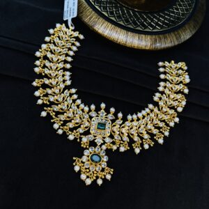 STONE NECKLACE
