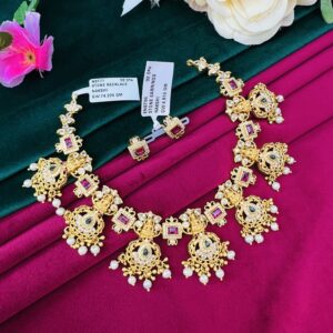 STONE NECKLACE WITH EARRINGS
