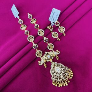 STONE NECKLACE WITH EARRINGS
