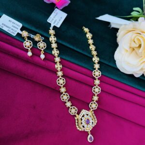 STONE NECKLACE WITH EARRINGS