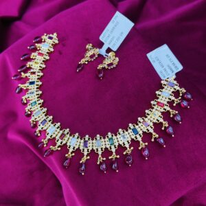 STONE NECKLACE WITH EARRINGS