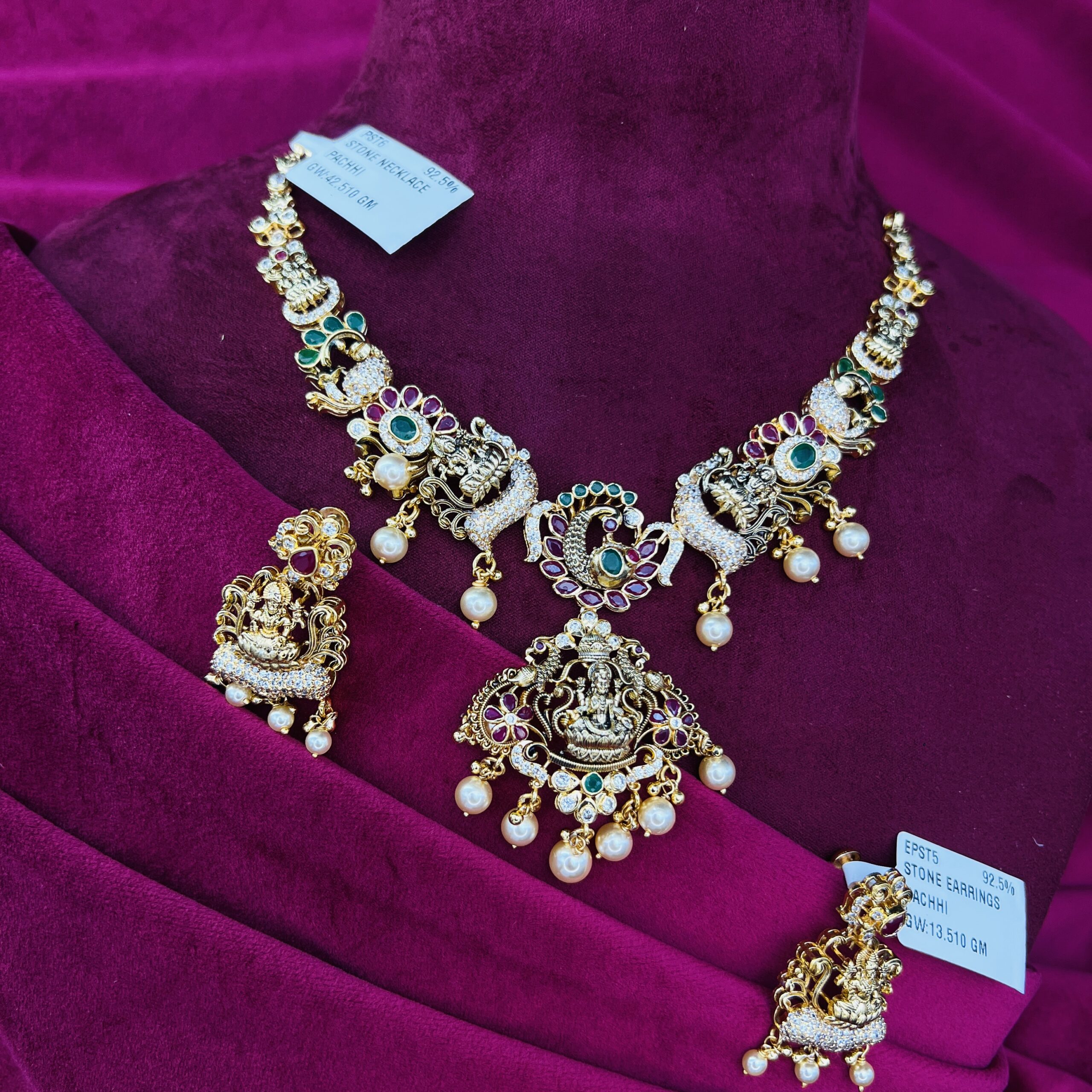 PACCHI NECKLACE WITH EARRINGS