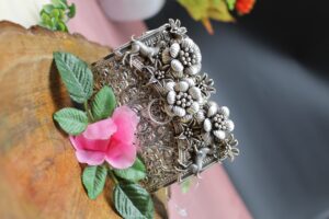 SILVER PURSE