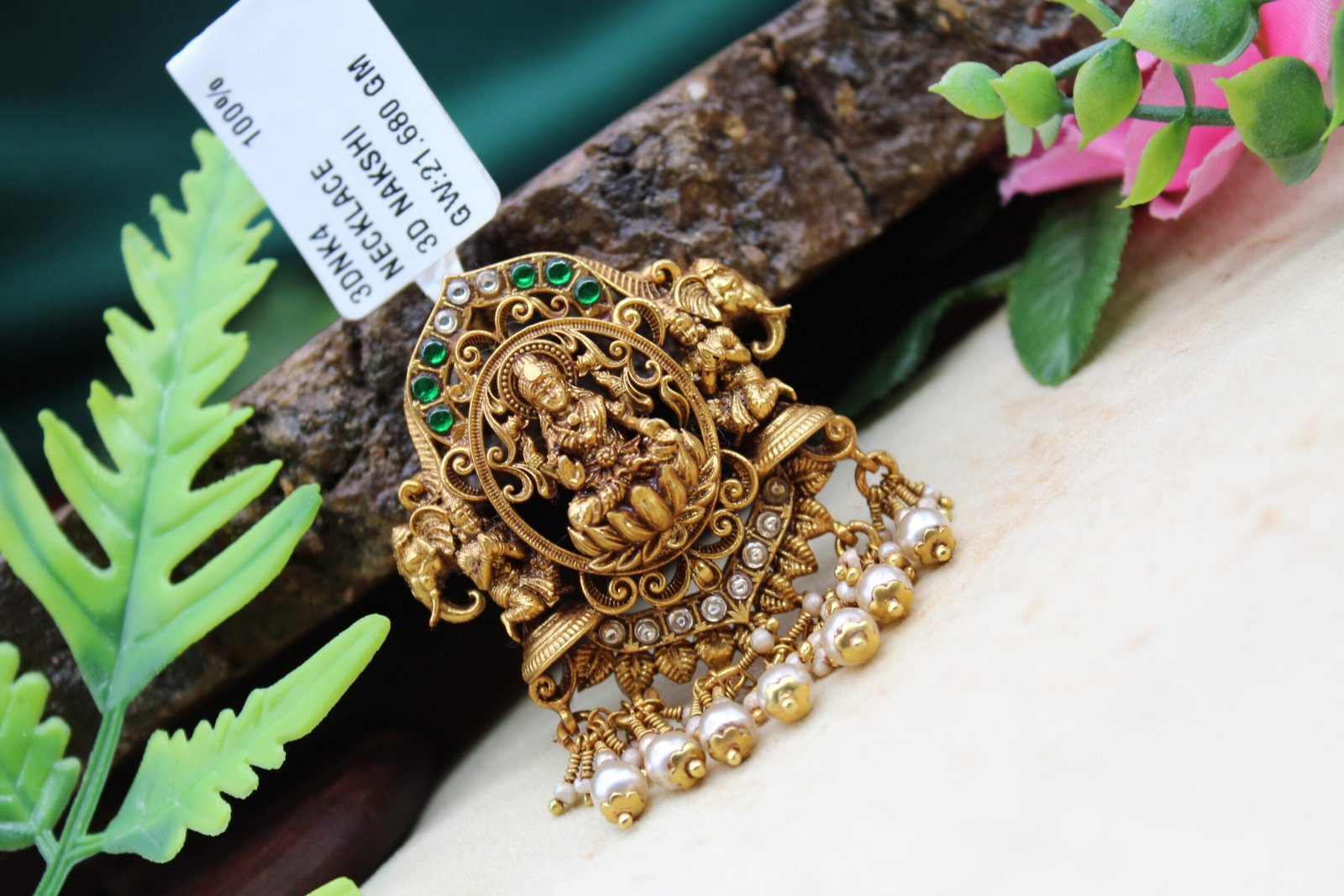 3D NAKSHI PENDANT