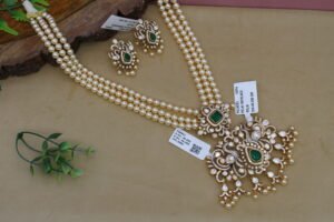 POLKI NECKLACE WITH EARRINGS